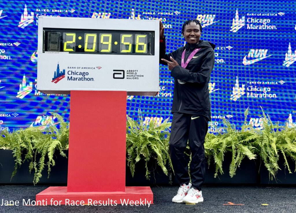 Chepngetich Ruth WR Clock Chiacgo Marathon 2024 Jane Monti With Credit